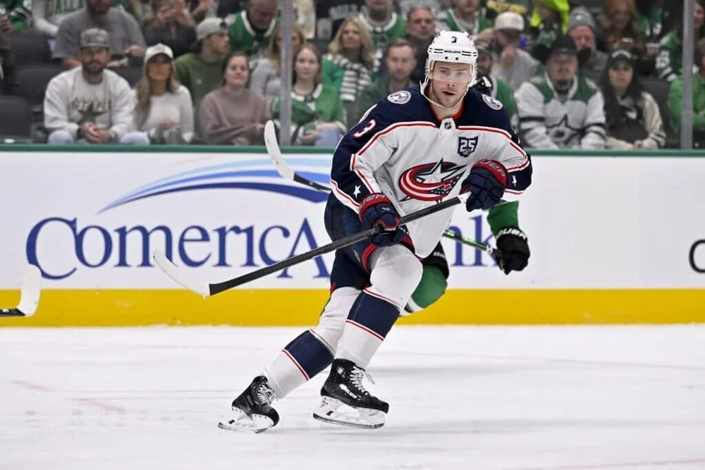 Columbus Blue Jackets center Charlie Coyle skates against the Dallas Stars.